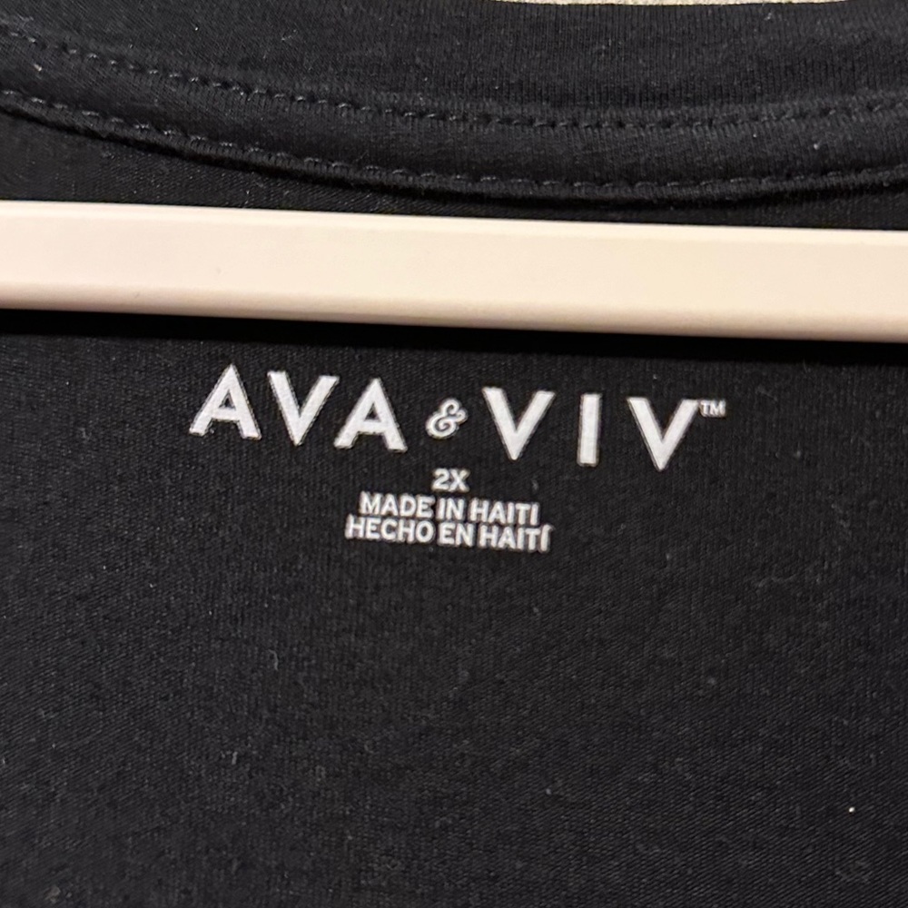 Ava & Viv Relaxed T-Shirt - Picture 2 of 2